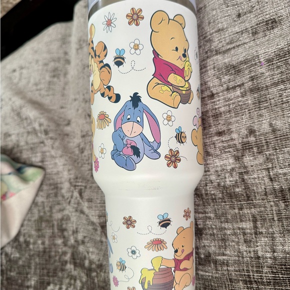 Winnie the Pooh Travel Mug with Handle - Picture 2 of 6